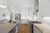 1026 Argyle Ave - Photo 19