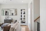 1026 Argyle Ave - Photo 7