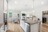 8003 Forest Hills Drive - Photo 15