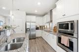 8003 Forest Hills Drive - Photo 17