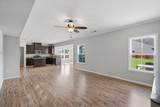 1568 Brockton Ln - Photo 5