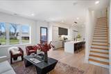 807 Buchanan St - Photo 4