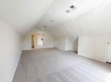 1027 Countess Ln - Photo 15