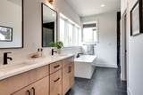 832B W Argyle Ave - Photo 29