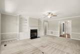 820 Peconic Pl - Photo 8