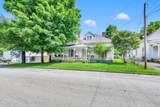 322 W 12th St - Photo 2