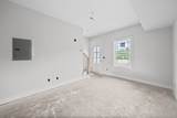601 Mann Cir - Photo 3