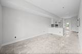 601 Mann Cir - Photo 4
