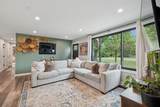 2210 Lynwood Dr - Photo 6