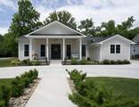 807 N Maple St - Photo 1