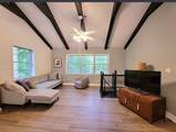 1377 Four Seasons Dr - Photo 4