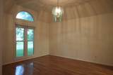 2810 Regenwood Dr - Photo 12