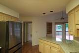 2810 Regenwood Dr - Photo 10