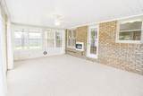 215 Oakview Cir - Photo 10