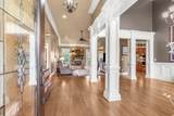 703 Farmington Dr - Photo 8