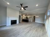 323 Goodwin Ln - Photo 4