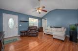 1922 Belotes Ferry Rd - Photo 9