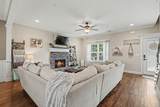 1213 Rivercrest Dr - Photo 4