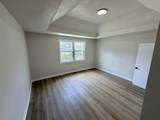 909 N 2nd St - Photo 23