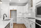 2922 Discovery Drive - Photo 15