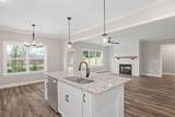 2922 Discovery Drive - Photo 19