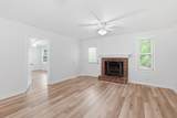 1018 Tulip Dr - Photo 8