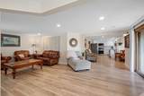 102 Oak Park - Photo 6