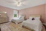 2214 Chaucer Park Ln - Photo 42