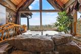 1960 E Mountain Way - Photo 35
