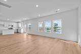 373 Kessel St - Photo 3