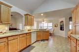 2559 Hedgerow Ln - Photo 17