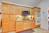 2559 Hedgerow Ln - Photo 18