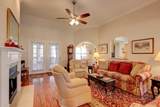 2559 Hedgerow Ln - Photo 10