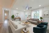 421 Malvin St - Photo 4