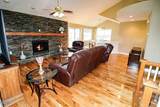 316 Saddleback Way - Photo 17