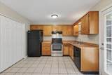 921 Kingsbury Dr - Photo 11