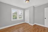 925 W Eastland Avenue - Photo 12