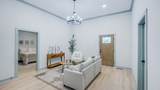 423 Anderson St - Photo 4