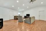 200 Queens Lane - Photo 2