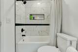 200 Queens Lane - Photo 20