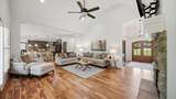 1010 Buckingham Way - Photo 9