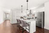 827 Watts Ln - Photo 11