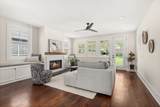 827 Watts Ln - Photo 17