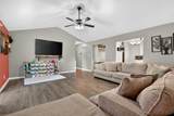 701 Pineridge Dr - Photo 16