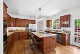 1570 Woodberry Ct - Photo 5