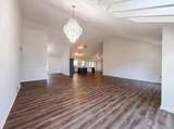 807 W Thompson Ln - Photo 3