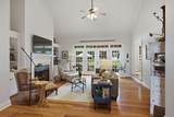 2404 Savage Creek Dr - Photo 16