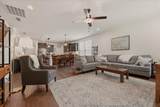 2137 Hickory Brook Dr - Photo 15