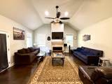 410 Lancaster Ave - Photo 18