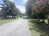 605 Gin St - Photo 3